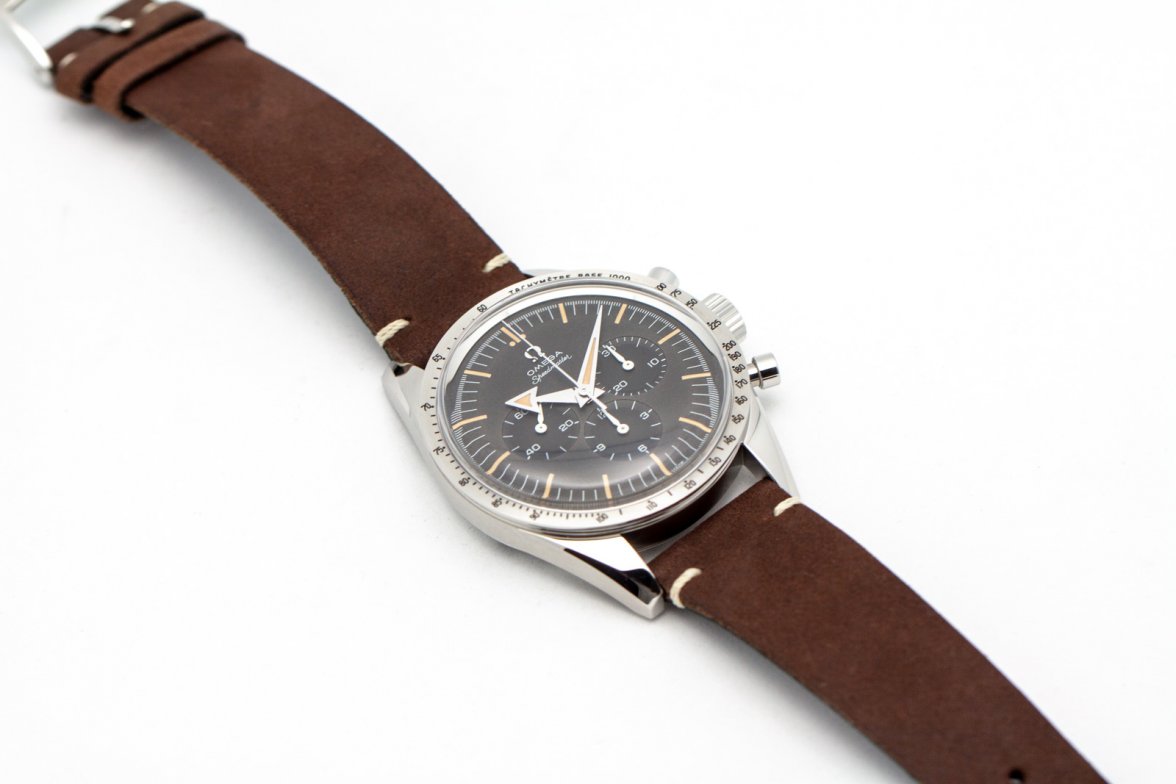 Omega Speedmaster Trilogy 17239-3.jpg