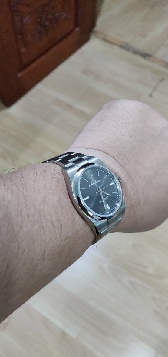 Rolex Oyster Perpetual 39 Dark Rhodium 03.jpg
