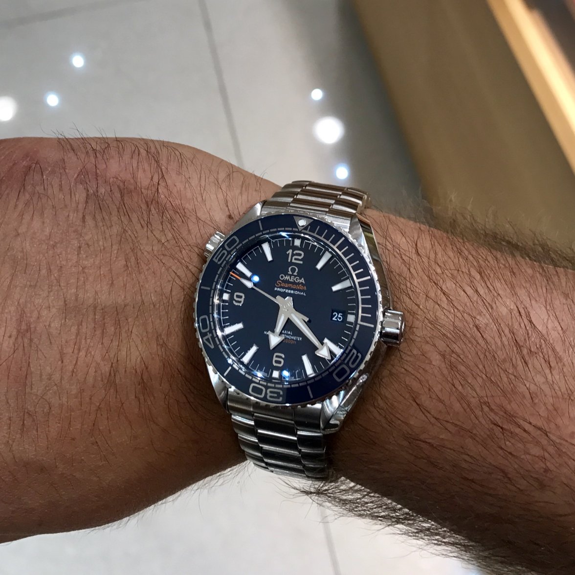 Omega seamaster ocean. Омега симастер 300. Часы Омега симастер 300. Omega Seamaster Planet Ocean 300. Omega Seamaster Planet Ocean 300m.