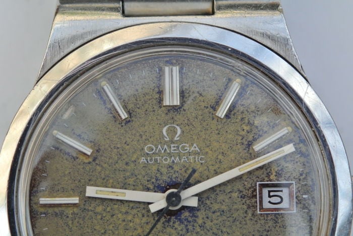 omega2.jpg