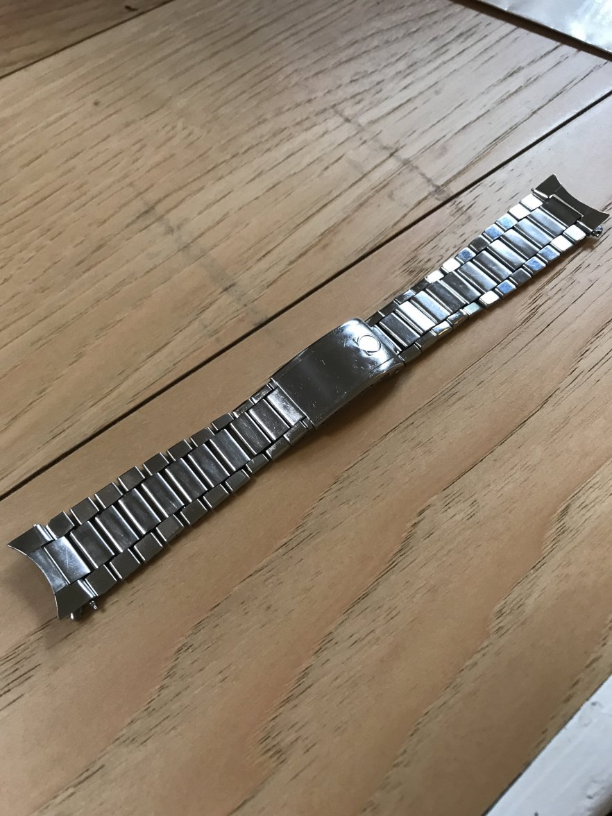 omega 1039 bracelet