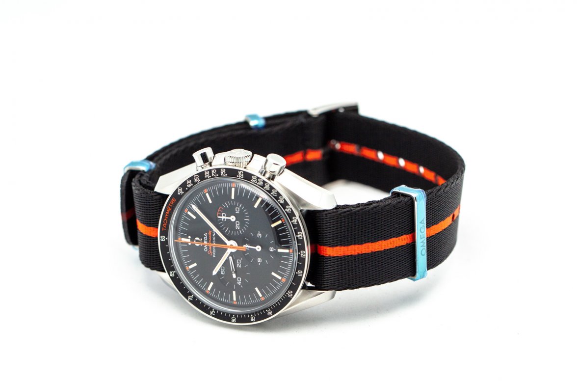 Omega Speedmaster Ultraman 17291-6.jpg