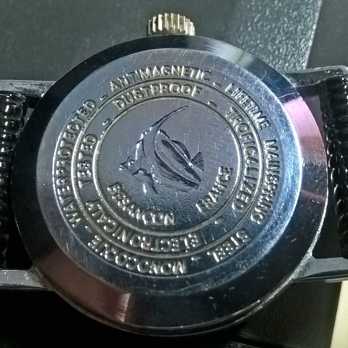 priback.jpg priback.jpg