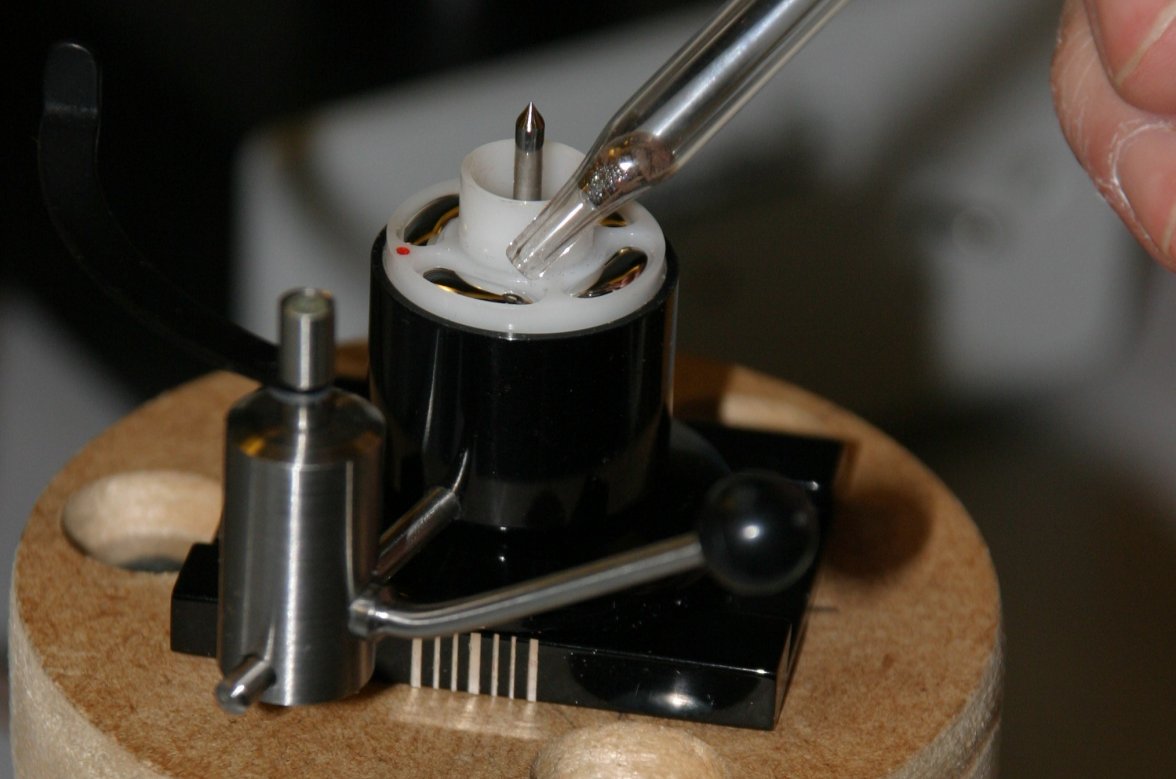 KMAL10c.JPG KMAL10c.JPG