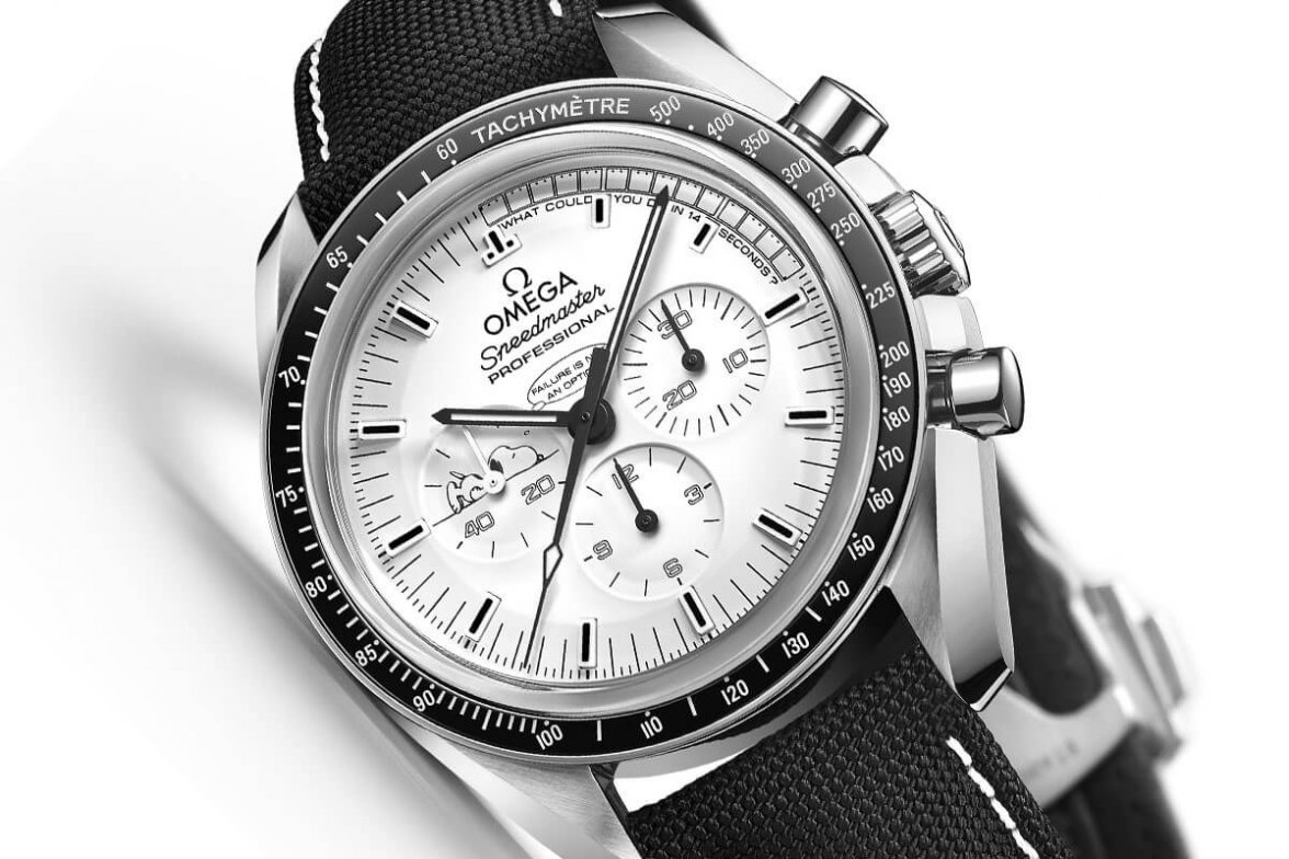 Omega-Speedmaster-Moonwatch-Professional-Silver.jpg