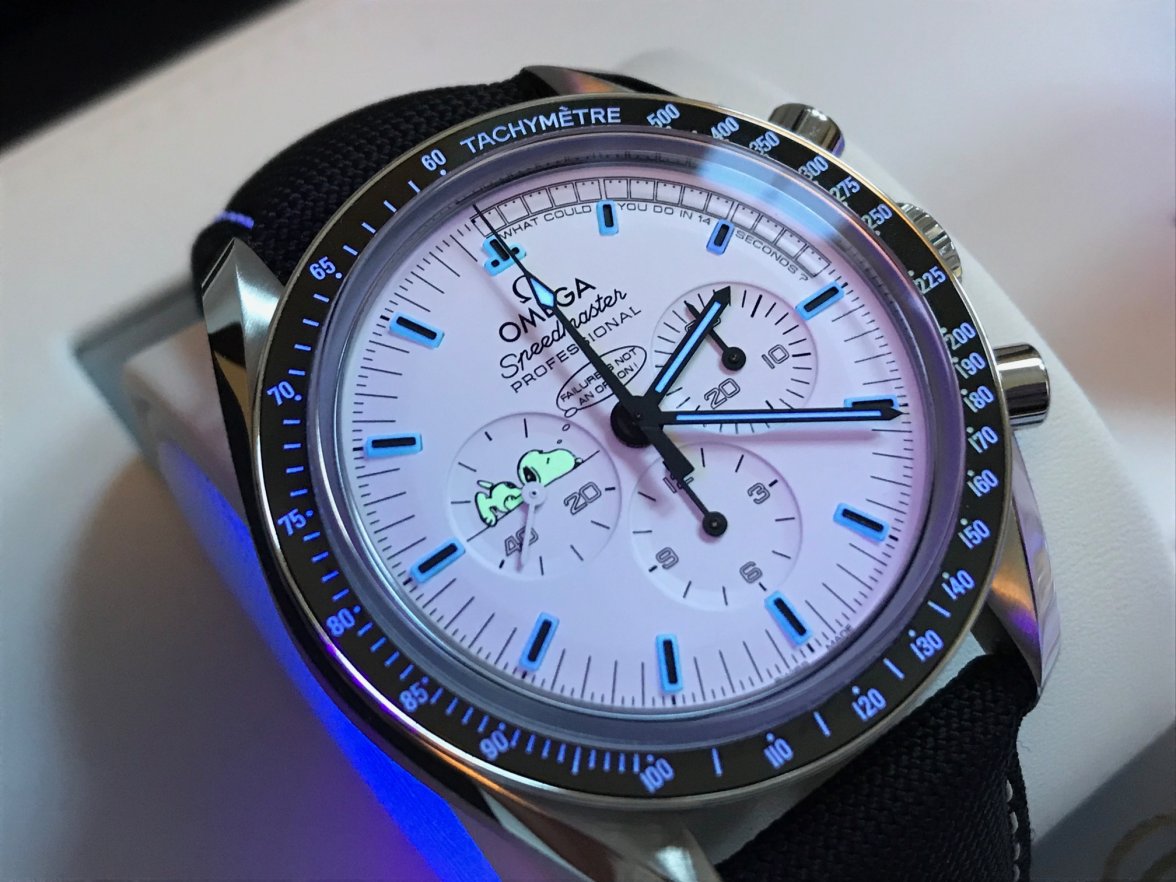 FSOT - Omega Speedmaster Silver Snoopy Apollo 45th Anniversary 311.32.42.30.04.003 | Omega Forums