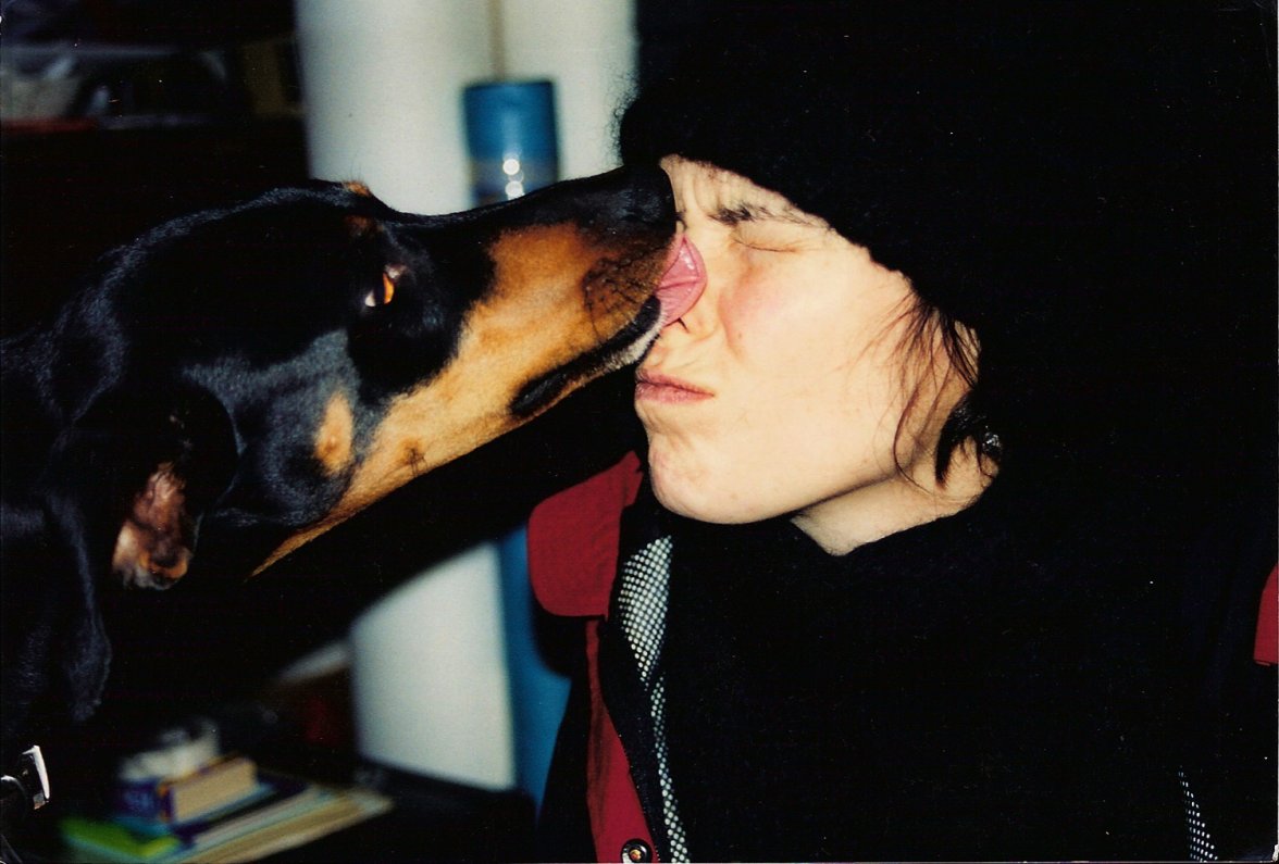 K-kissing-A.5x3 copy.jpg