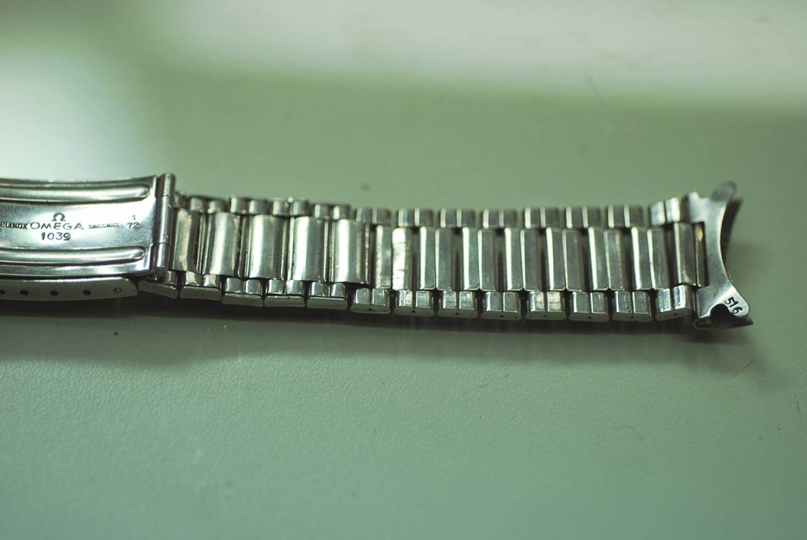 omega 1039 bracelet