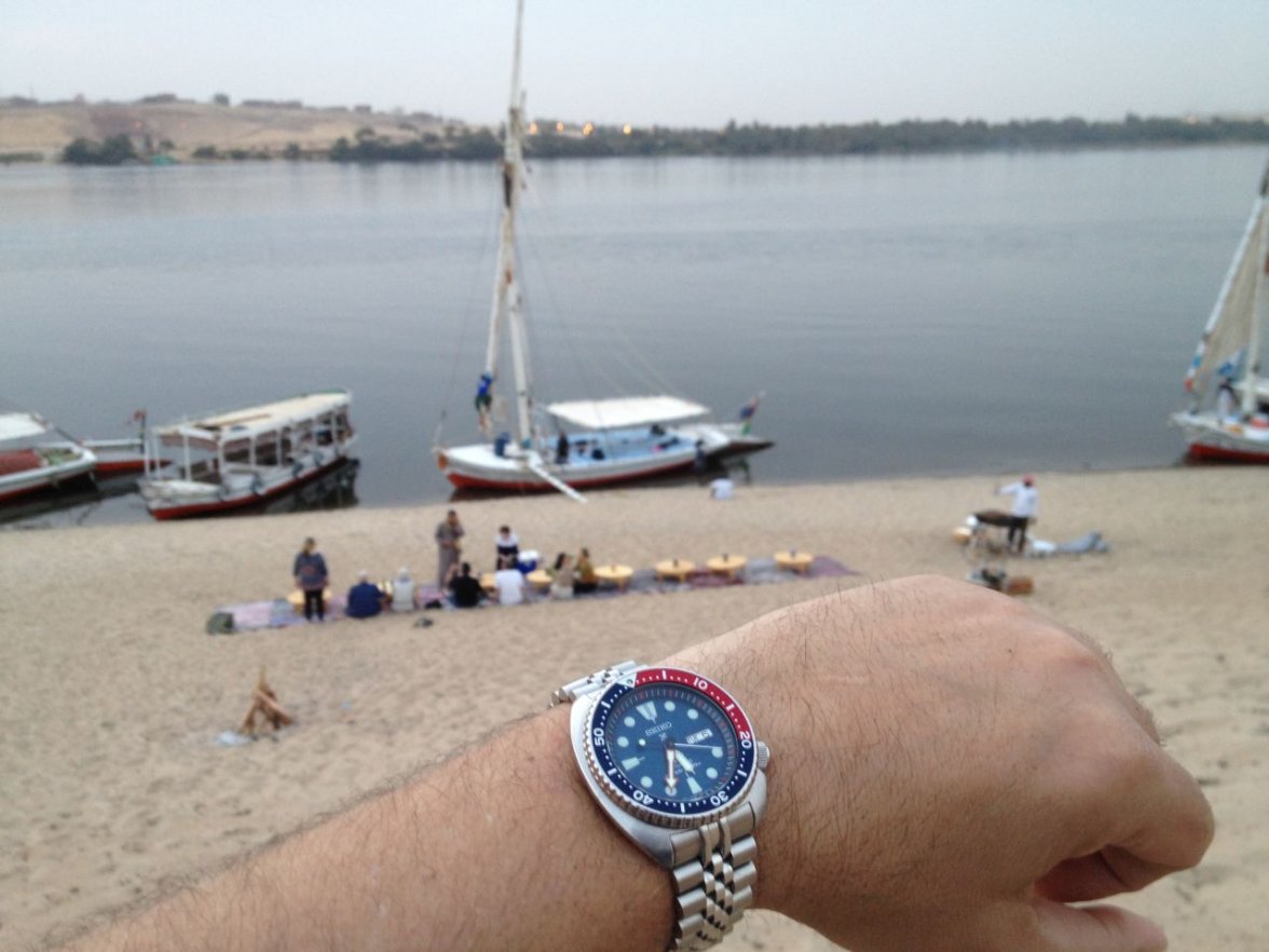 Dinner on banks of Nile ws 1 IMG_6402.jpg