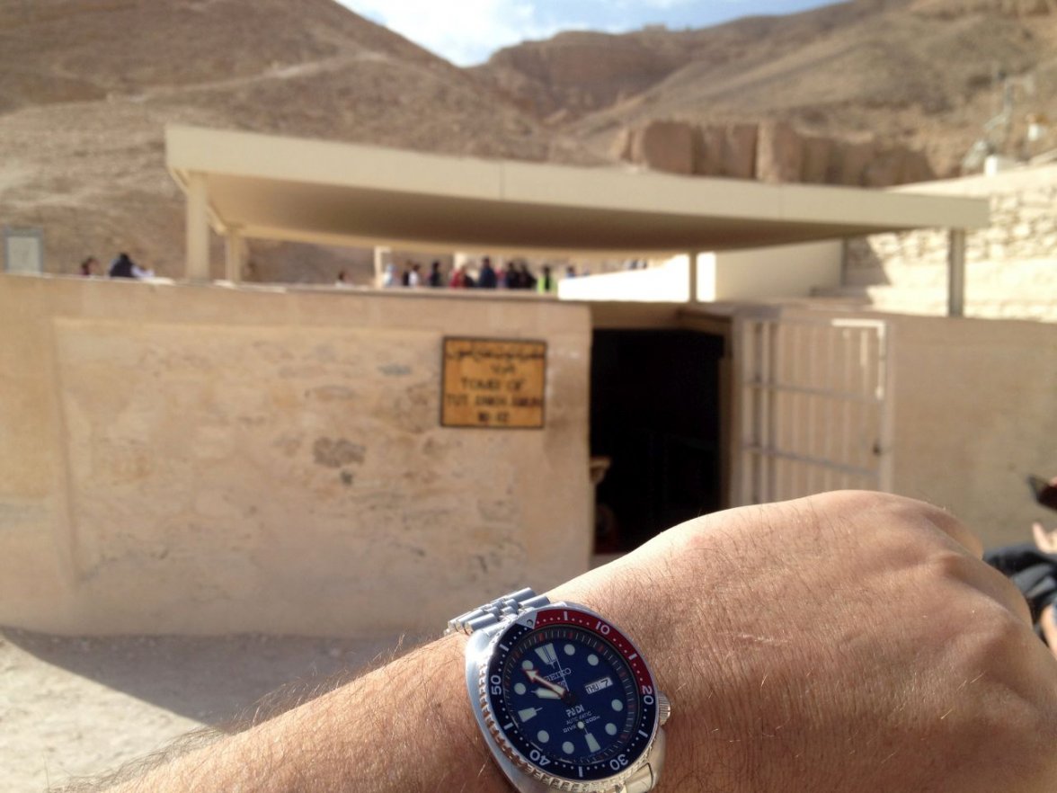 Tut entrance PADI IMG_6784.jpg