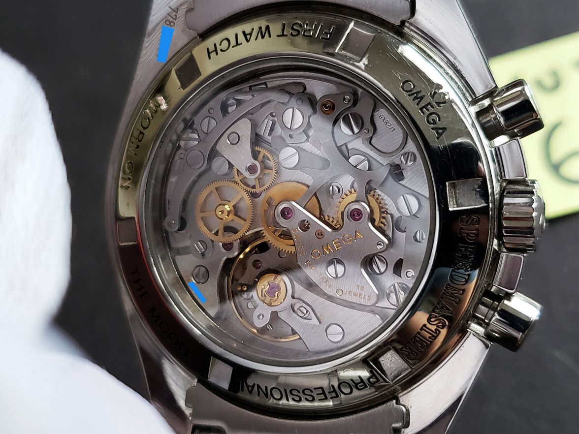 speedmaster clear caseback