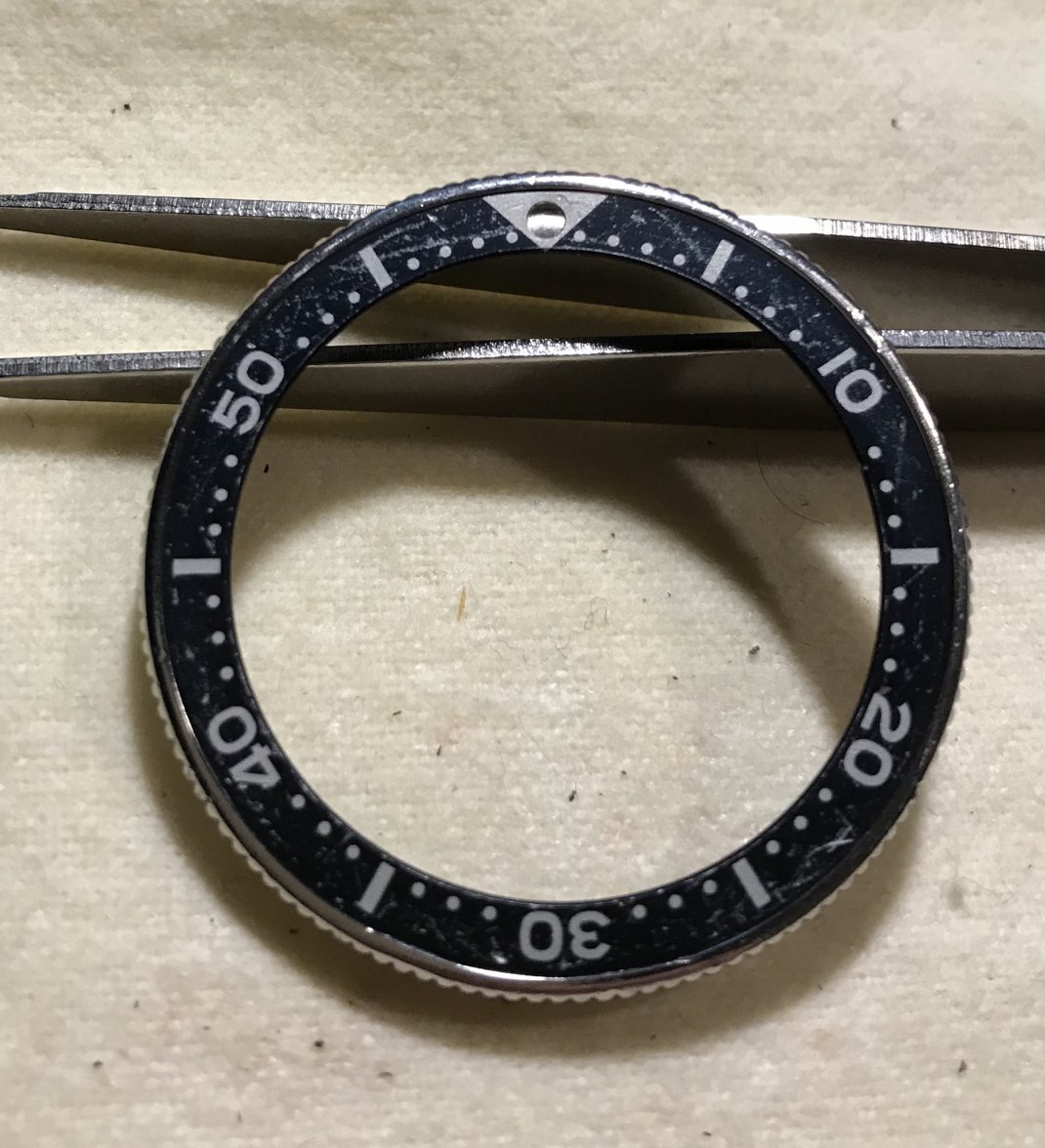 seiko 6105 bezel