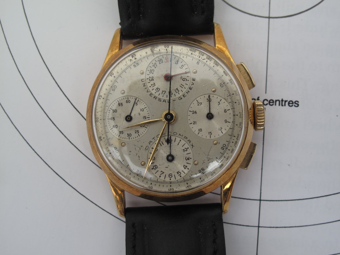 Universal Geneve Dato-Compax 3.JPG