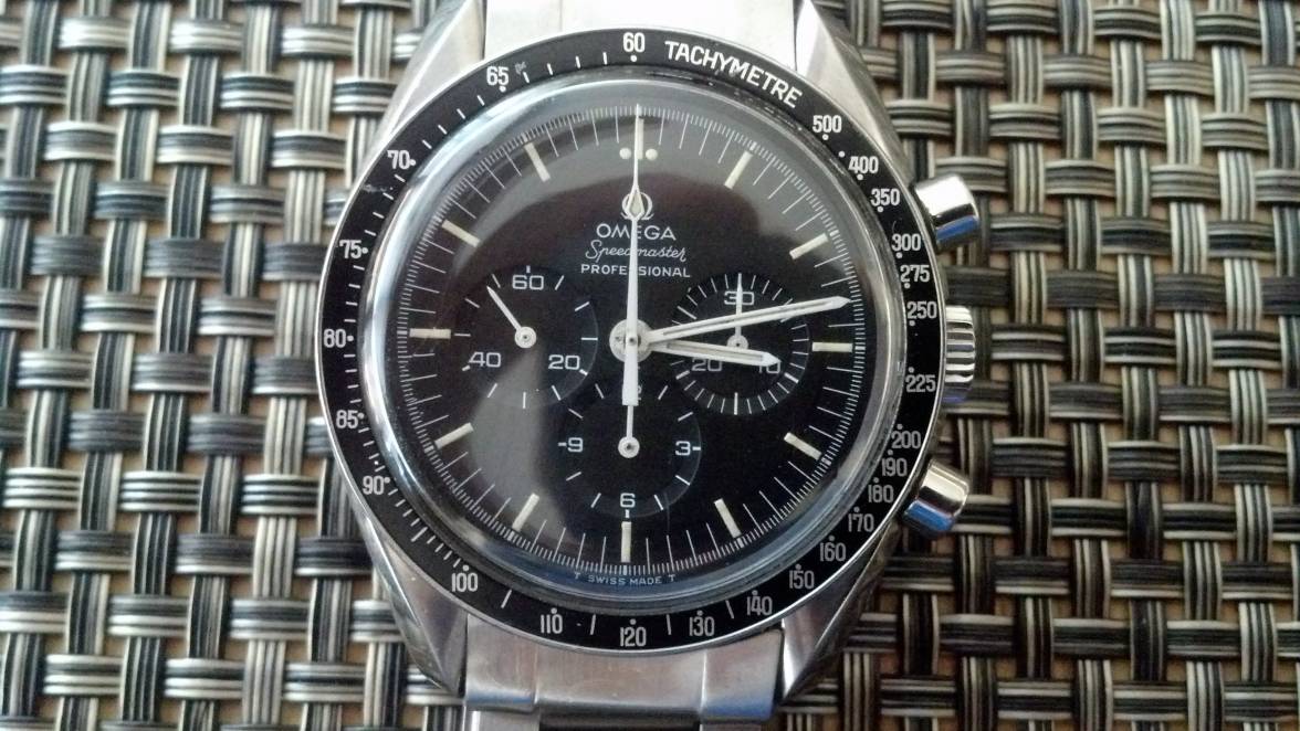 omega speedmaster classic 1990