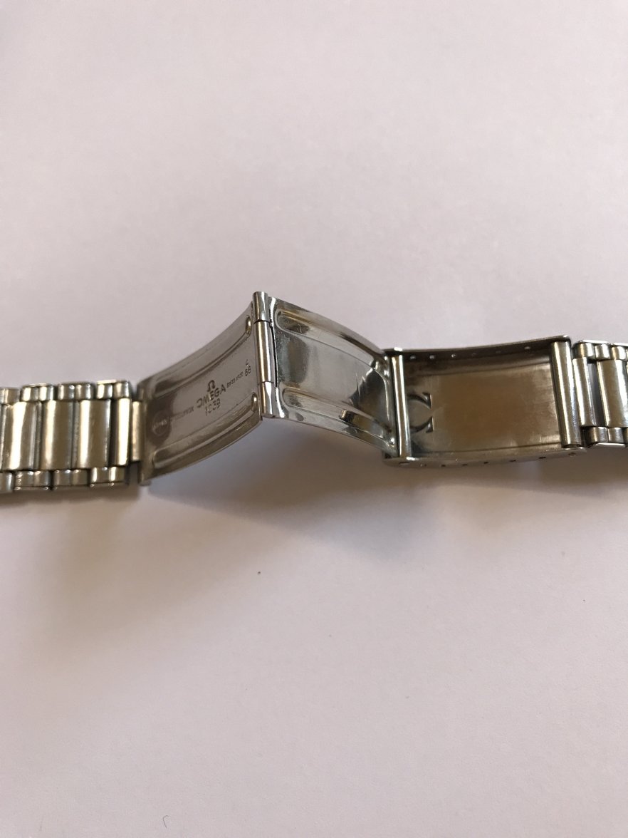 omega 1039 bracelet