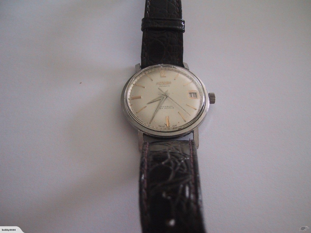 Roamer Rotodate 44 Jewels front.jpg