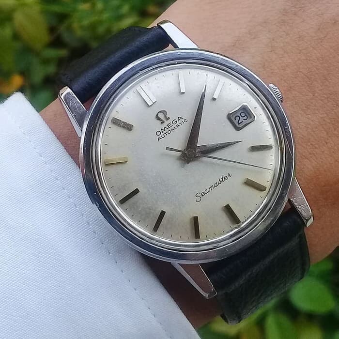 Omega calibre 562 best sale