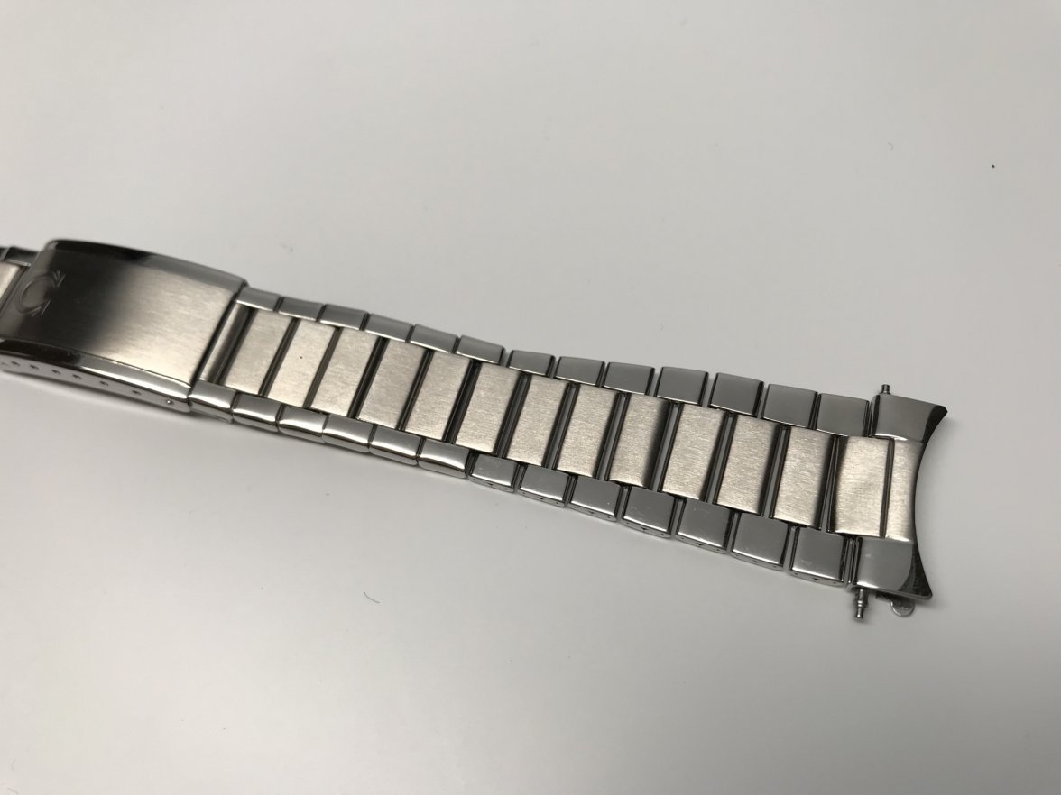 omega 1039 bracelet