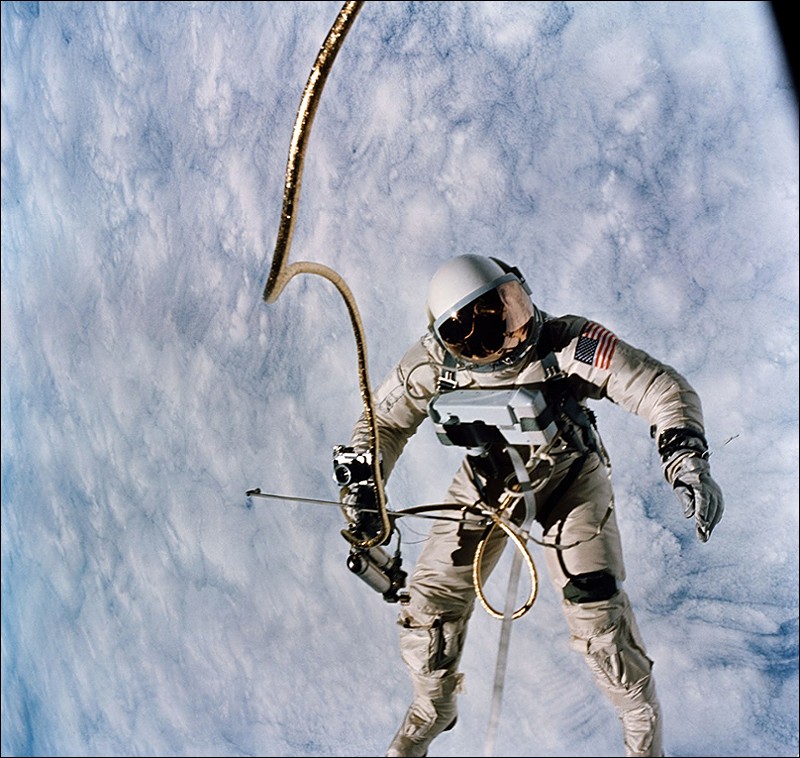 Ed White Spacewalk.jpg