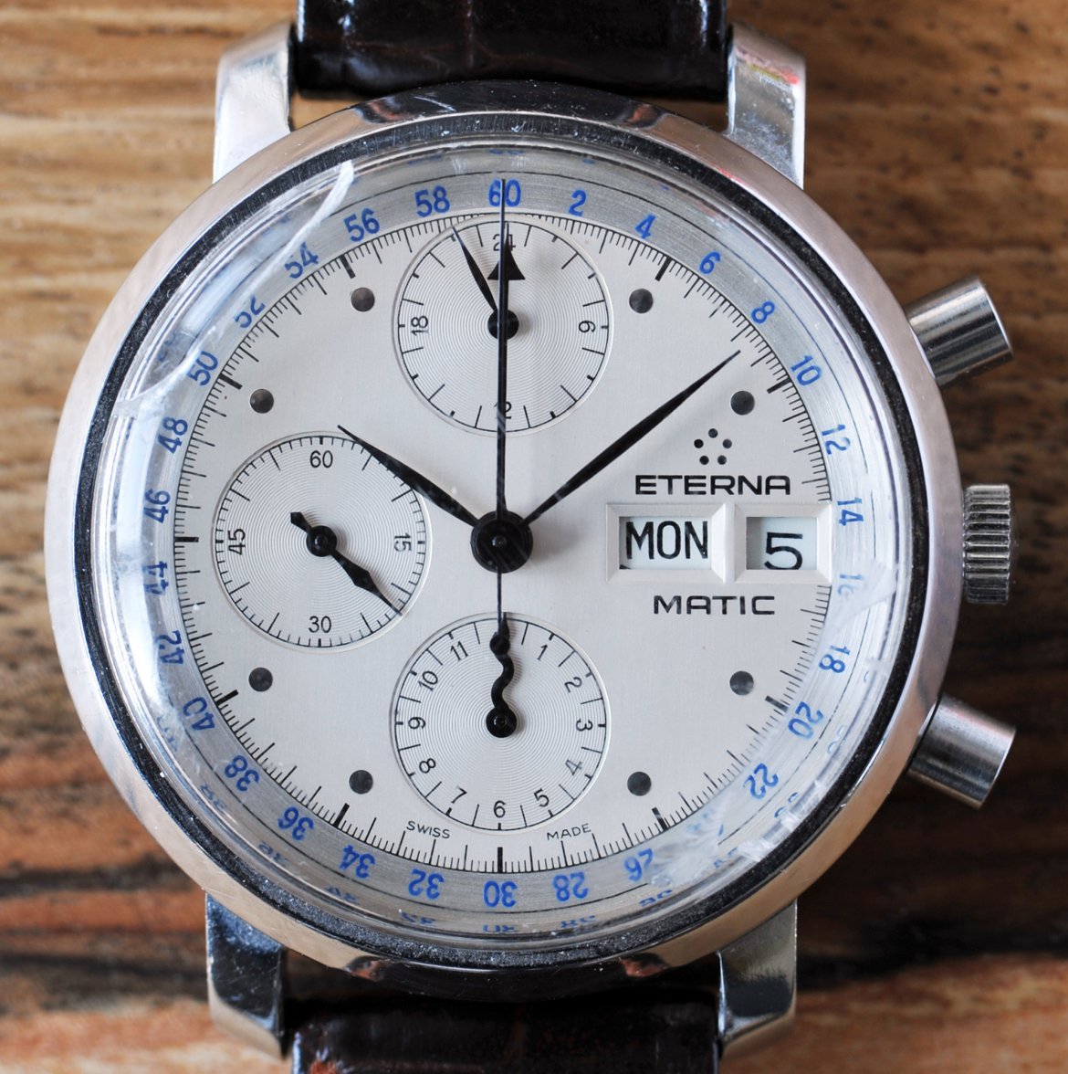 eterna_matic_chronograph_(3744).jpg