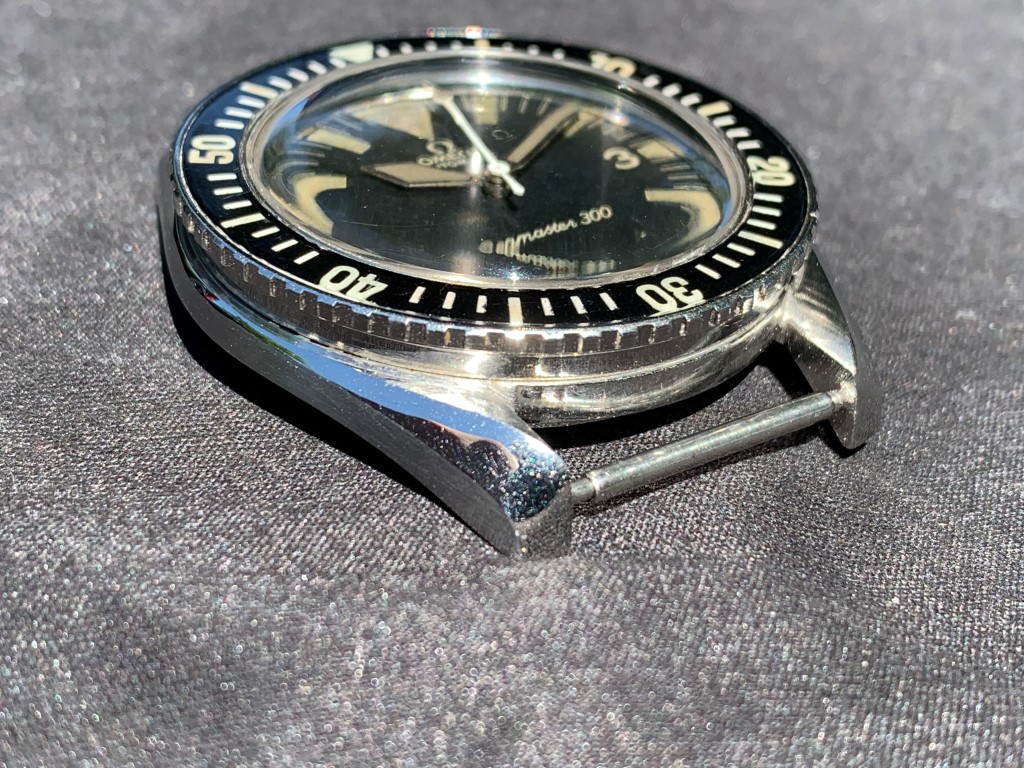 1967-Seamaster-300-Botquarter1.JPG