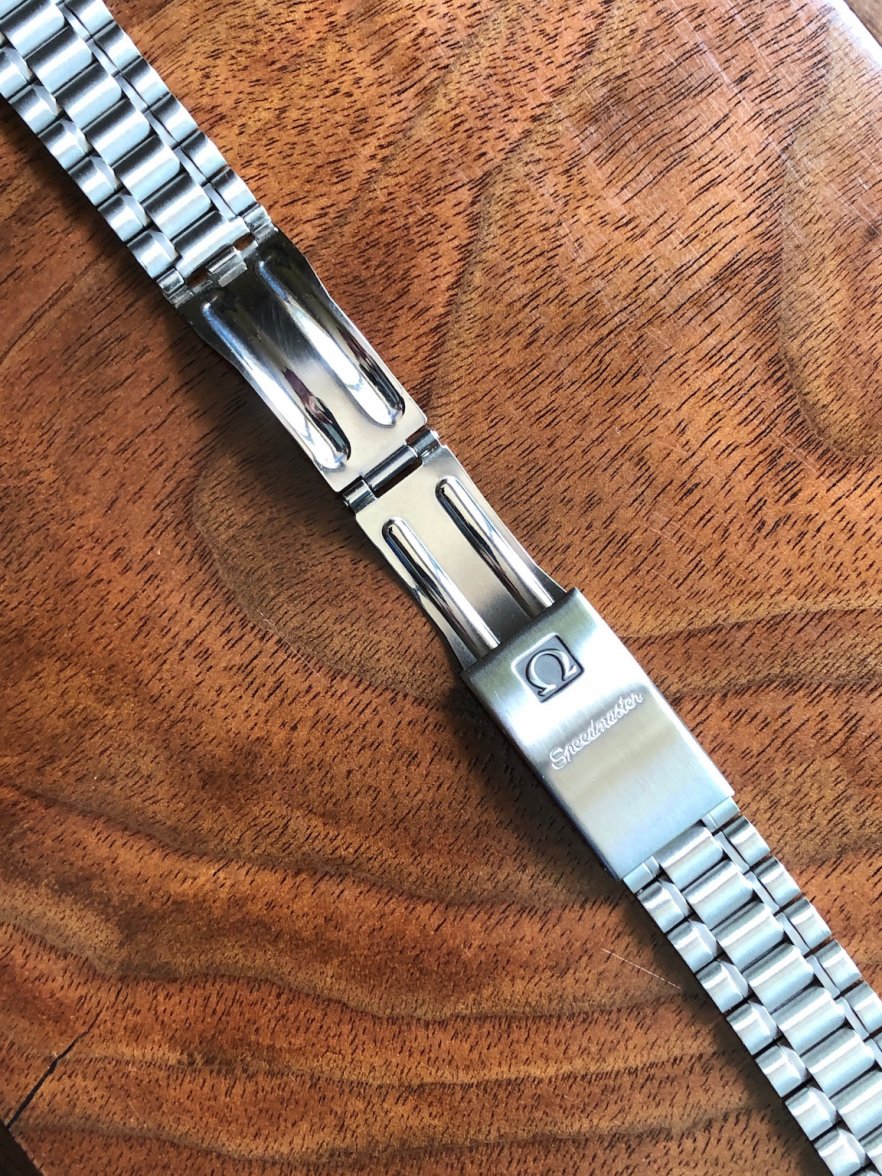 omega 1479 bracelet