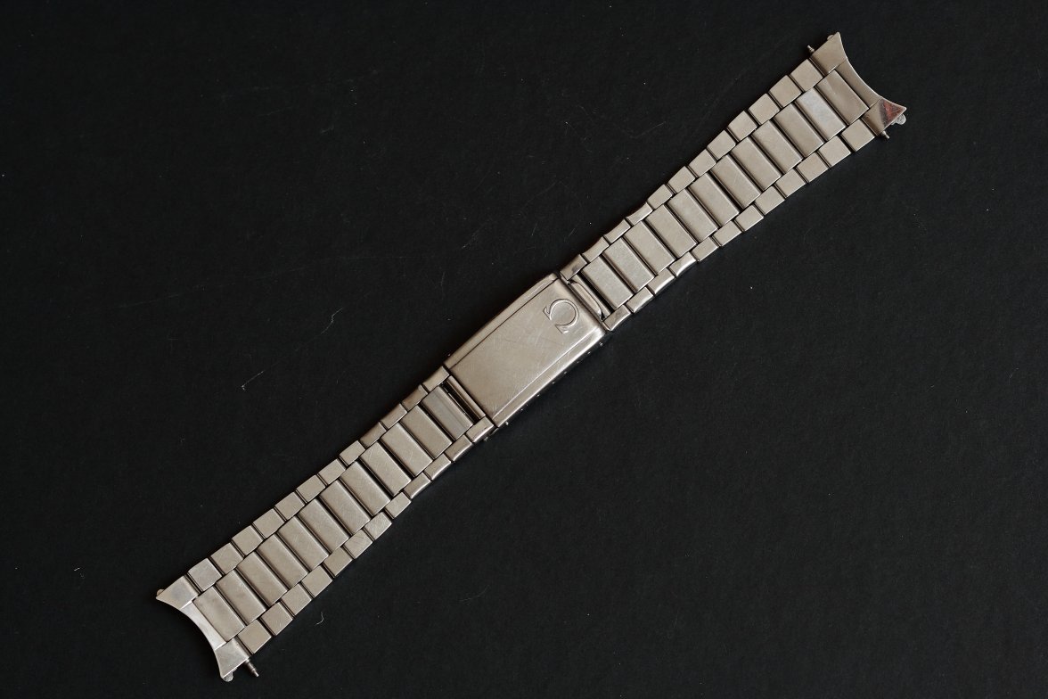 omega 1039 bracelet