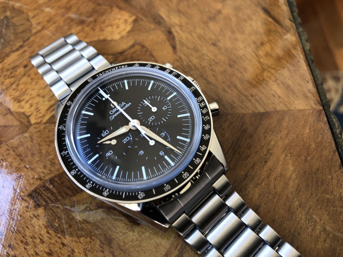 speedy orig dial sapphire.jpg