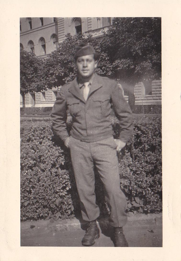 daddy 1945a.jpg