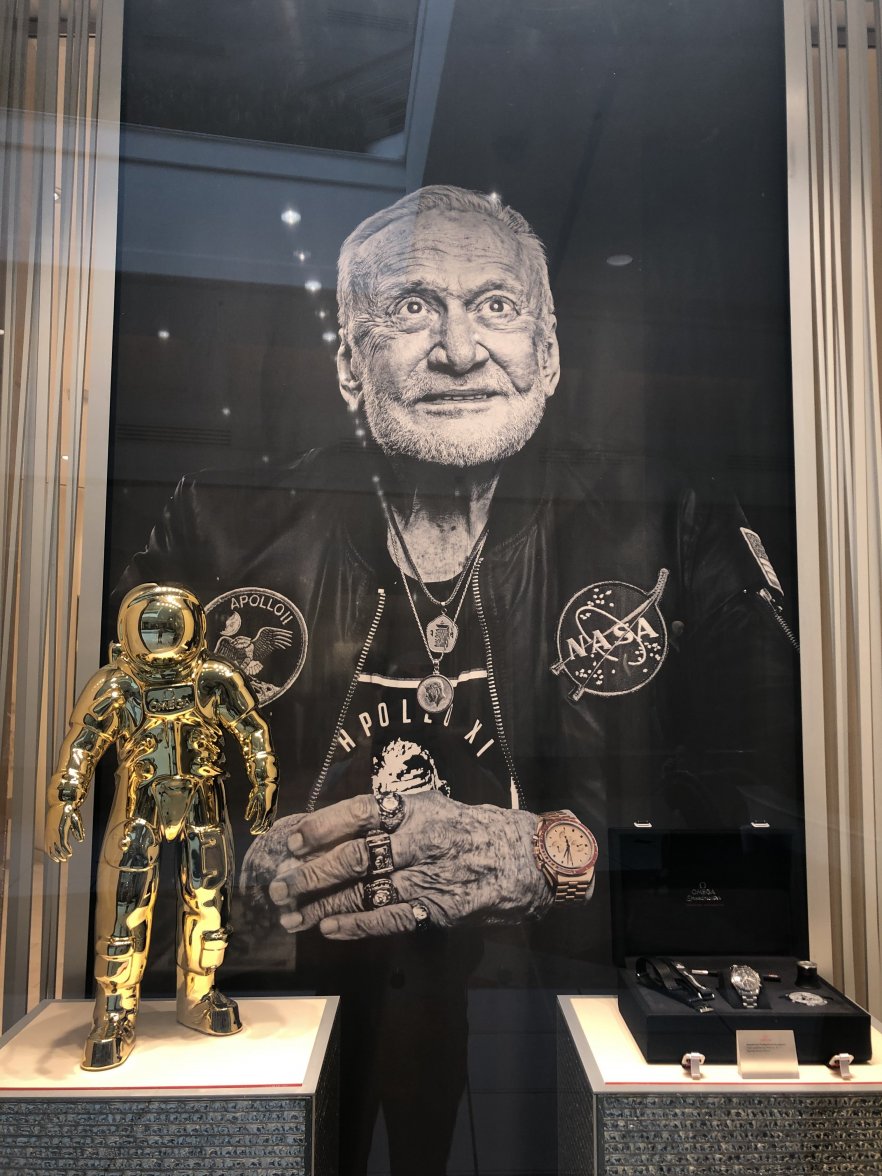 Great window display at the Omega AD | Omega Forums