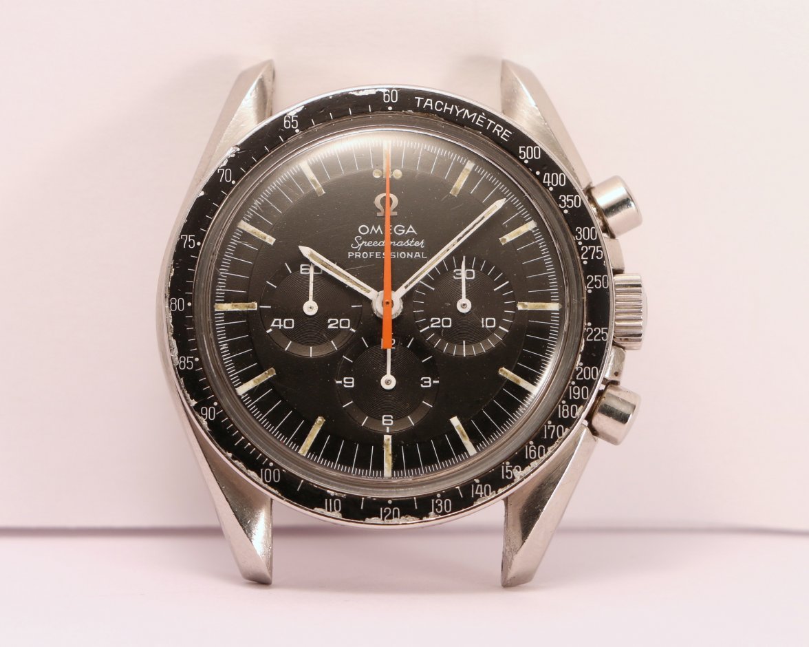 Omega-speedmaster-145012-67-ultraman-1.jpg