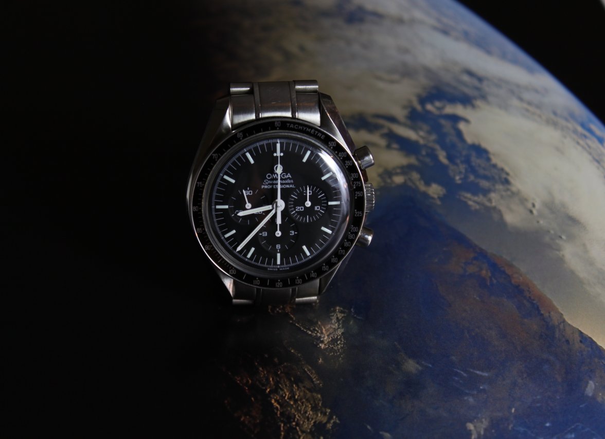 Omega Speedmaster MoonFire IMG_0800.jpg