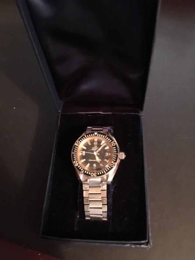Omega SM 300 Tiffany Box 1.jpg
