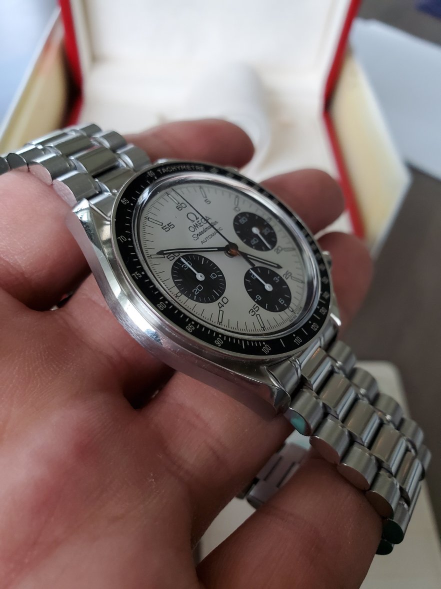 omega speedmaster marui panda