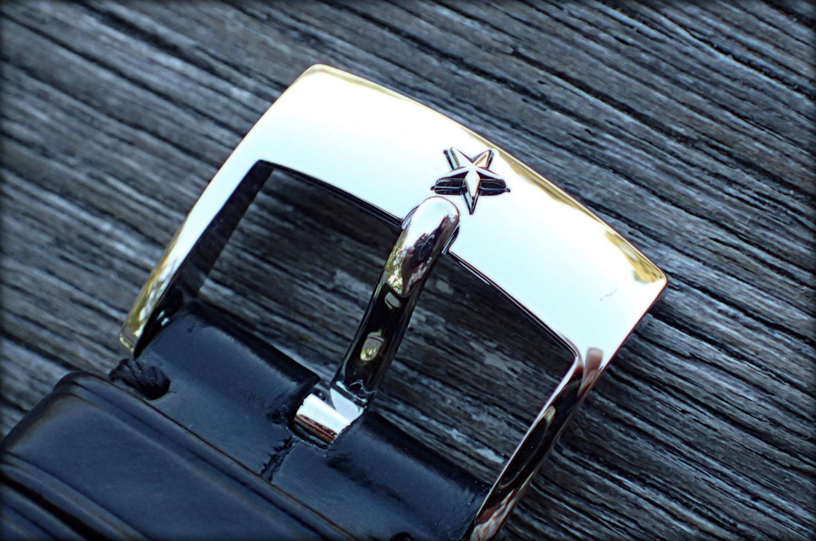 Tang buckle.jpg Tang buckle.jpg