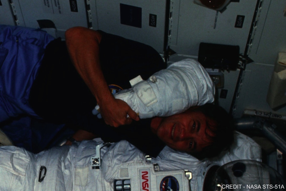 sts-51a.jpg