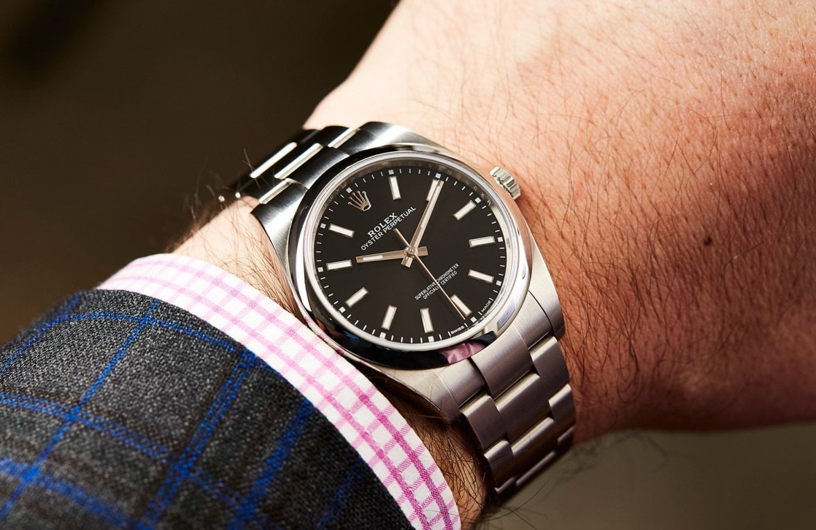 Rolex-Oyster-Perpetual-39-black-4.jpg