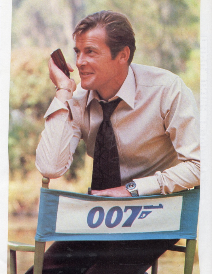 Behind-The-Scenes-In-Making-Of-Live-And-Let-Die-james-bond-37168129-736-951.jpg