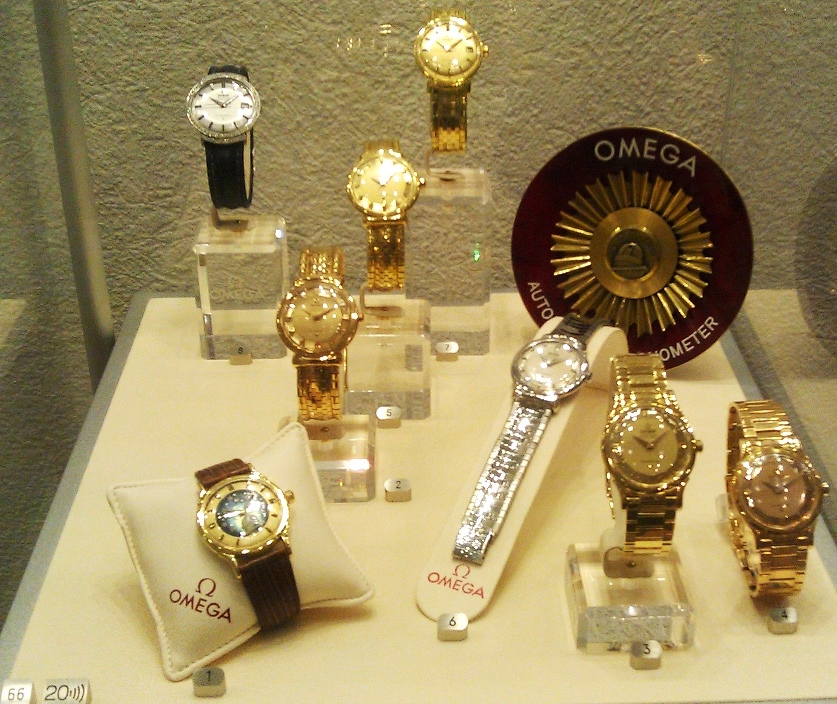 F1 Case 66 Early Luxe Connie watches.jpg