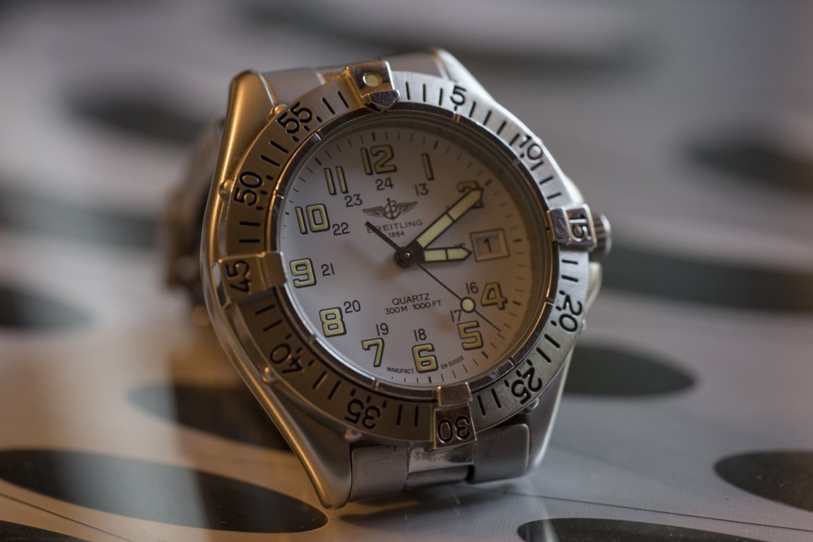 Breitling left focus.jpg