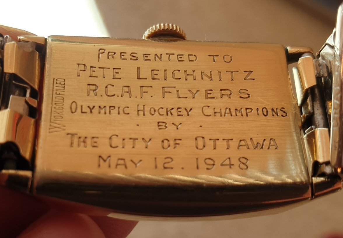 1948 elgin Deluxe 558 a (6).jpg