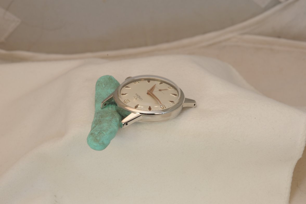 DSC_0115.JPG DSC_0115.JPG