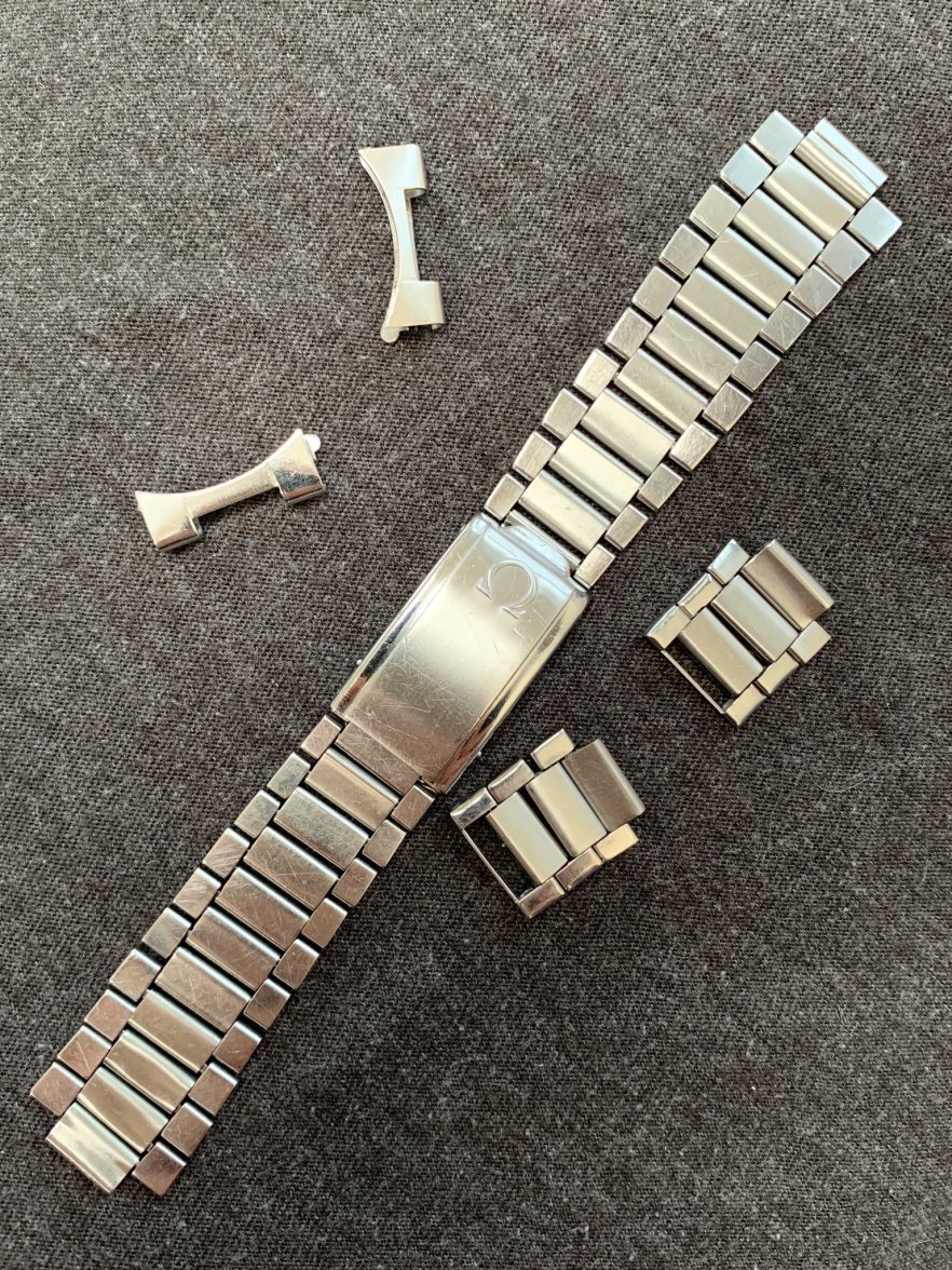 omega 1039 bracelet