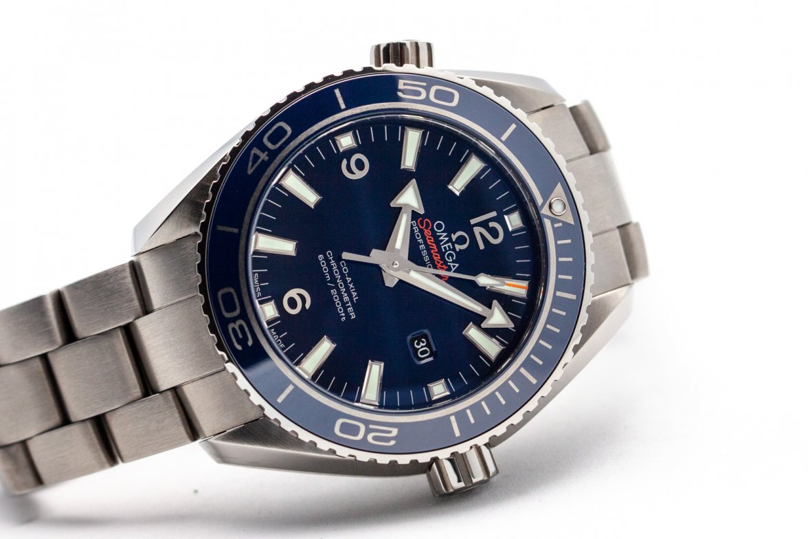 Omega Planet Ocean 38 Blue (3 of 13).jpg Omega Planet Ocean 38 Blue (3 of 13).jpg