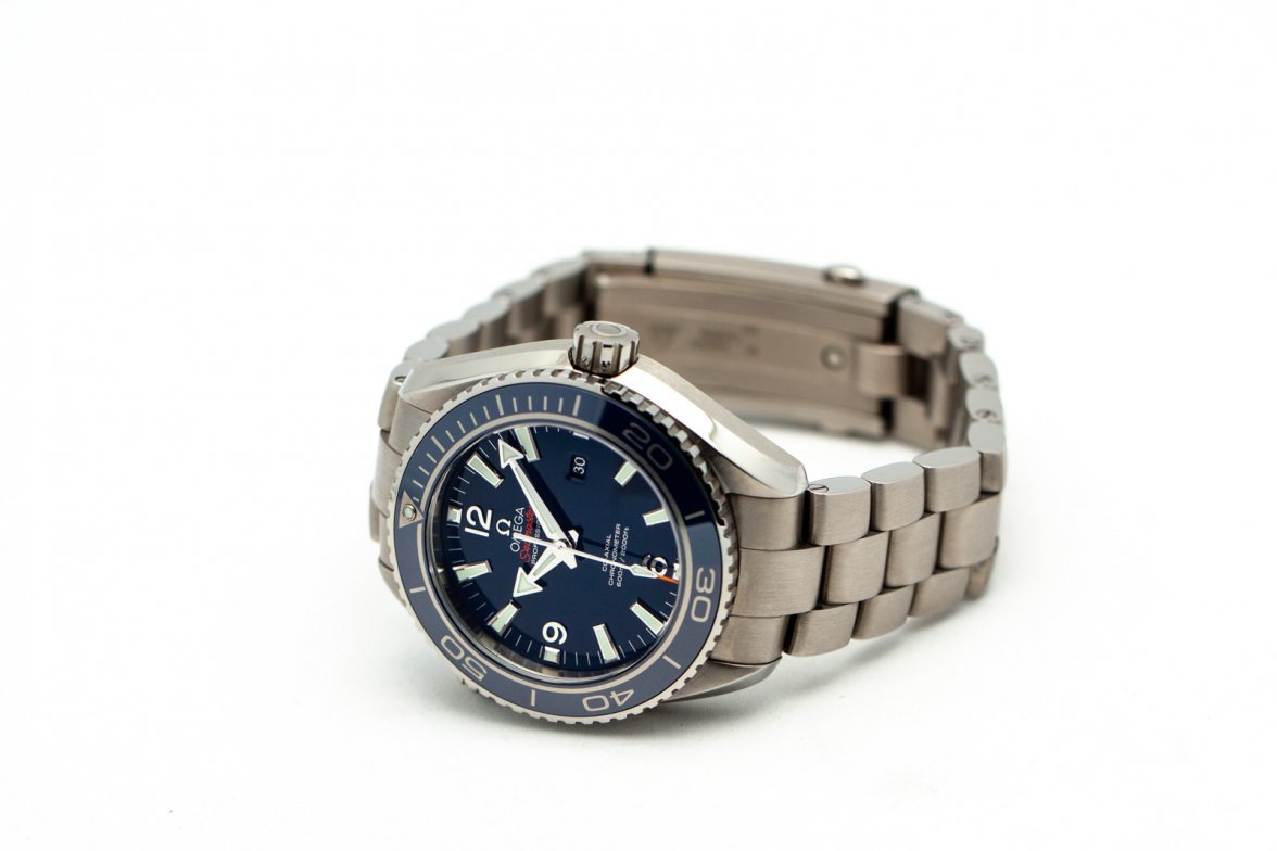 Omega Planet Ocean 38 Blue (6 of 13).jpg Omega Planet Ocean 38 Blue (6 of 13).jpg