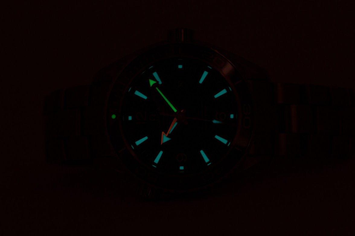 Omega Planet Ocean 38 Blue (13 of 13).jpg Omega Planet Ocean 38 Blue (13 of 13).jpg