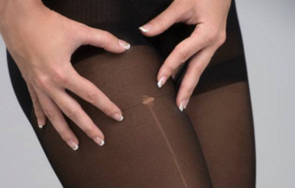hole-in-pantyhose-1.jpg hole-in-pantyhose-1.jpg