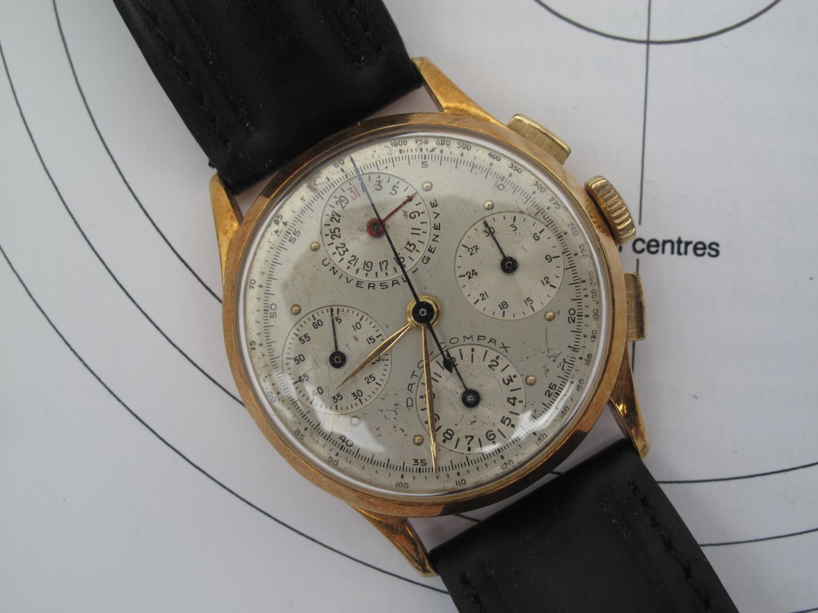 Universal Geneve Dato-Compax 2.JPG