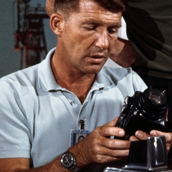 Schirra-2.jpg