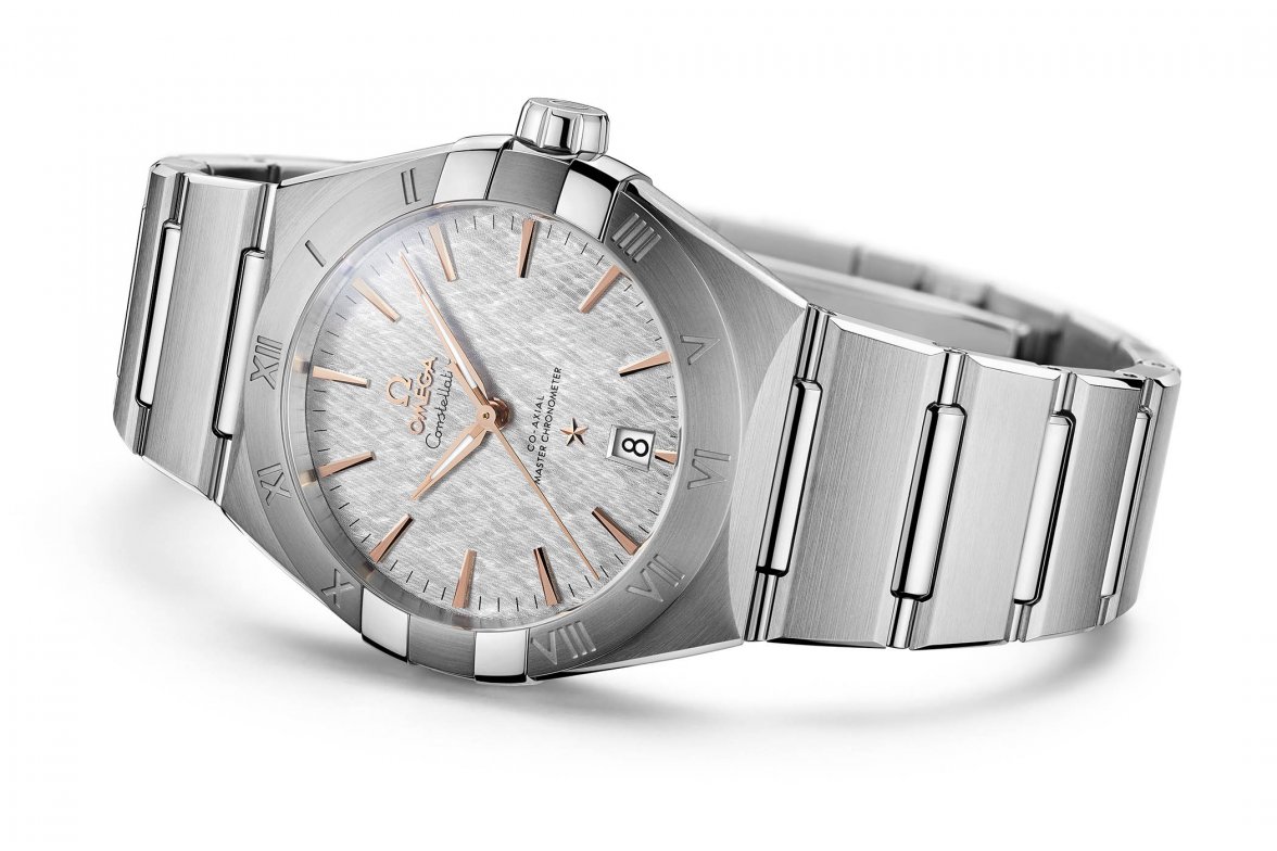 2020-Omega-Constellation-Gents-Collection-39mm-11.jpg
